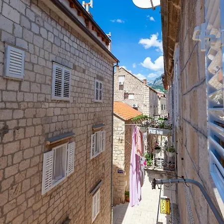 Kalalarga Makarska